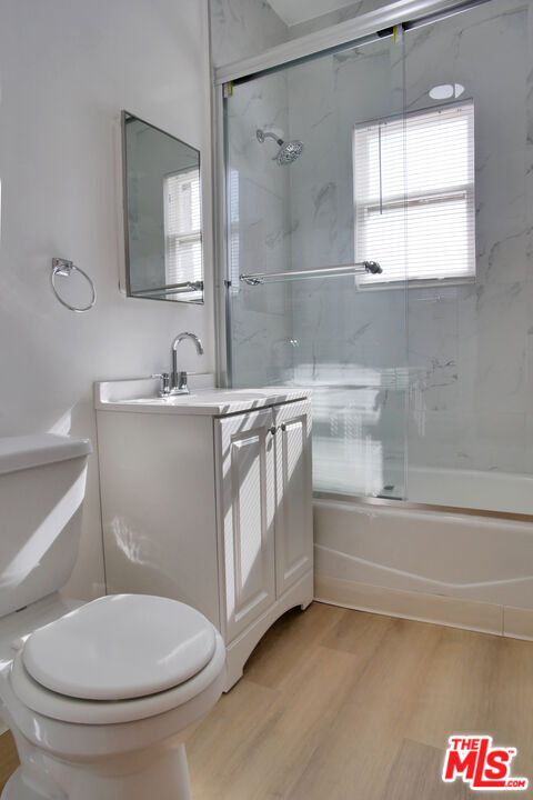 Building Photo - 611 Cloverdale Ave