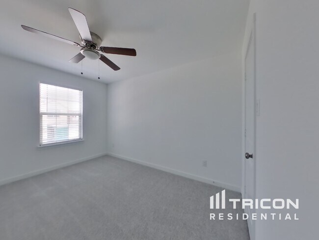 Building Photo - 2708 Brushy Lk Dr