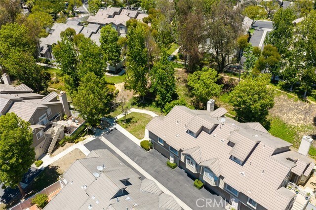 Building Photo - 2601 S Quarry Ln