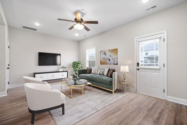 Building Photo - 318 Fallow Cir