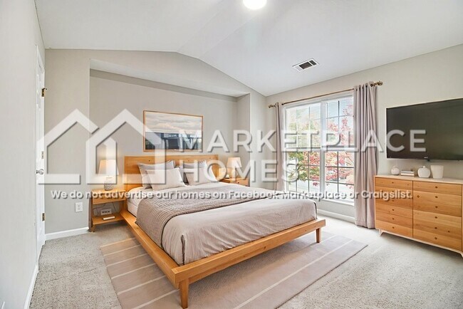 Building Photo - 6432 Parkway Trace