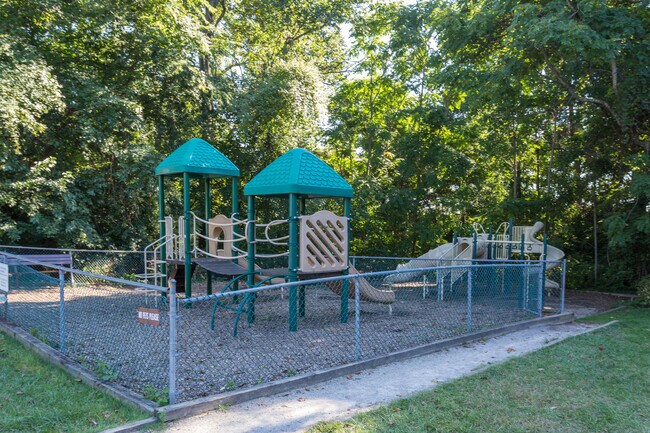 Playground - 6143 Leesburg Pike
