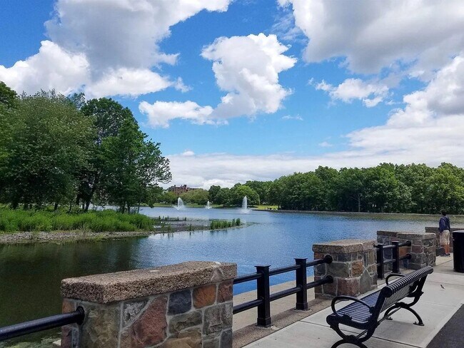 Building Photo - 7812 Hudson Ave