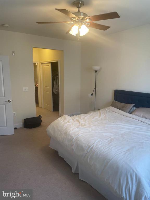 Building Photo - 500 Regatta Dr