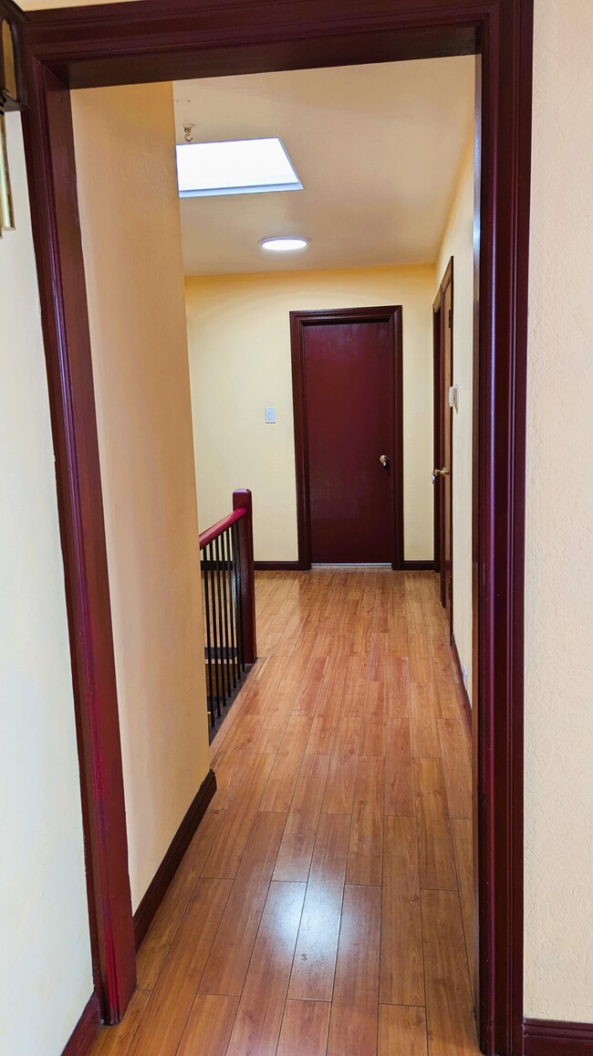 Building Photo - 18 Roemer Way