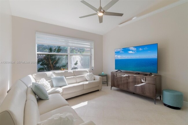 Building Photo - 2675 Clipper Cir