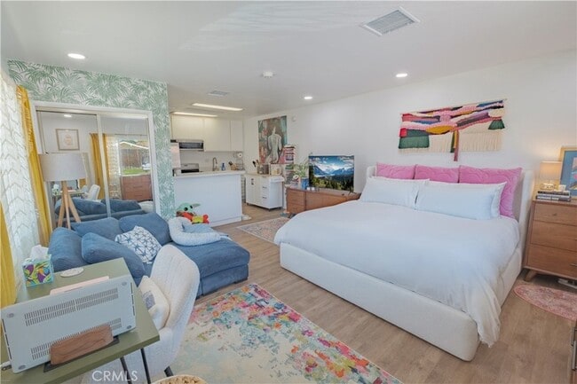 Building Photo - 9109 La Alba Dr