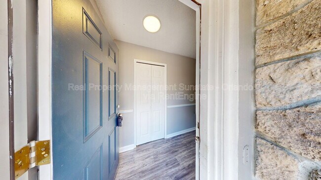 Building Photo - 506 Parson Brown Way