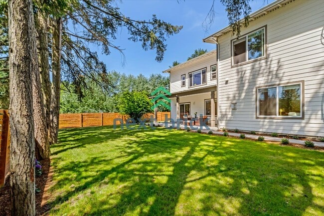 Building Photo - Spacious 3-Bed Home with 2.5 Baths in Prime Bothell Location – 2500 Sq Ft of Comfort!
