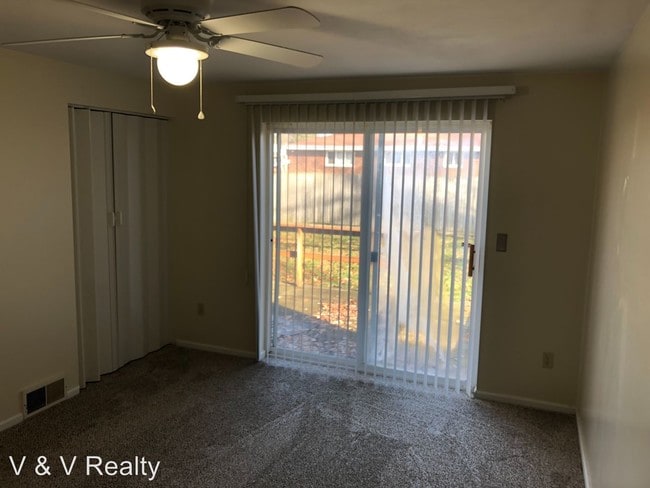 Building Photo - 2 br, 1 bath House - 216 Norwood Ave