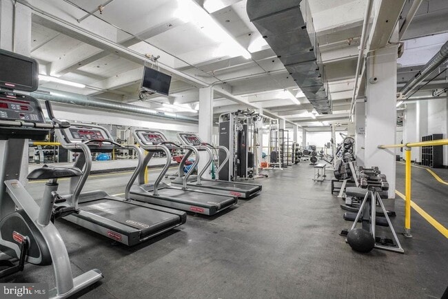 Building Photo - 444 N 4th St