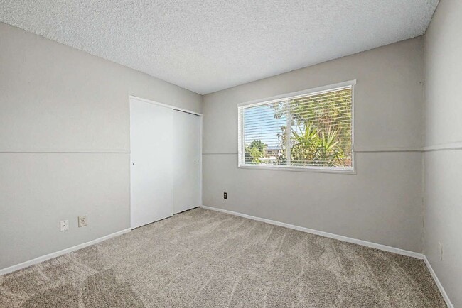 Building Photo - 12446 N 36th Dr