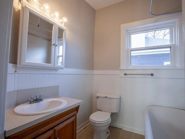 Building Photo - 1838 South St