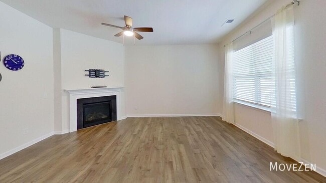 Building Photo - 1131 Staghorn Ave
