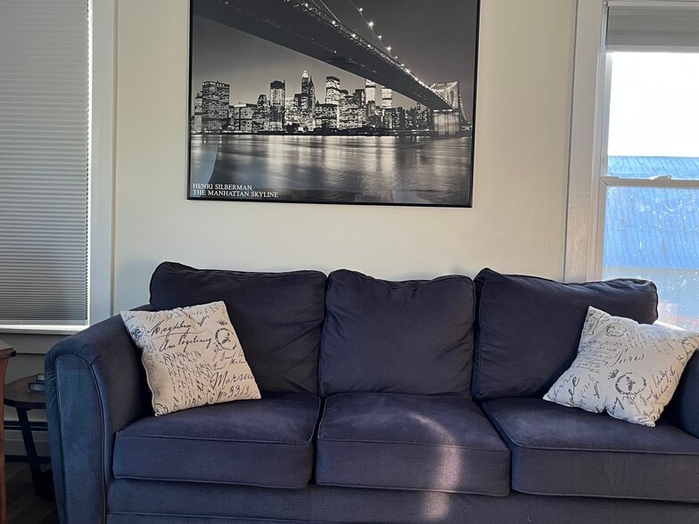 Building Photo - 424 Creek Farm Road