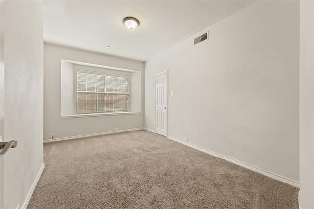 Building Photo - 11800 Pondview Ln