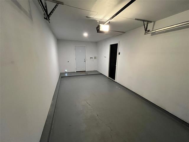 Building Photo - 936 Pindar Ave