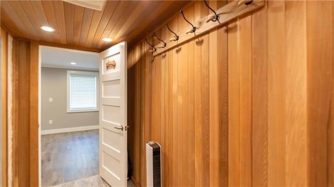 Building Photo - 3935 Briaridge Cir