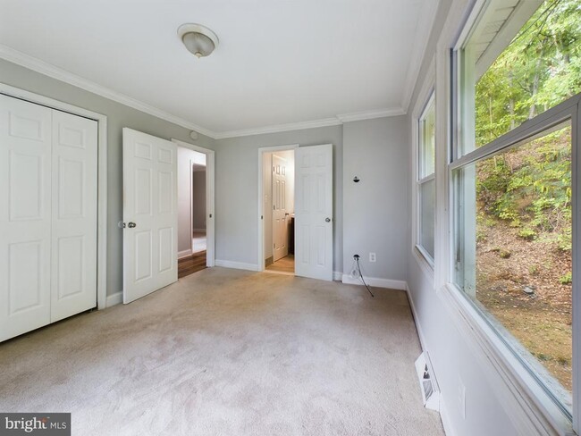 Building Photo - 2232 Aquia Dr