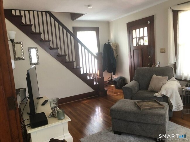 Building Photo - 44 S Elm St