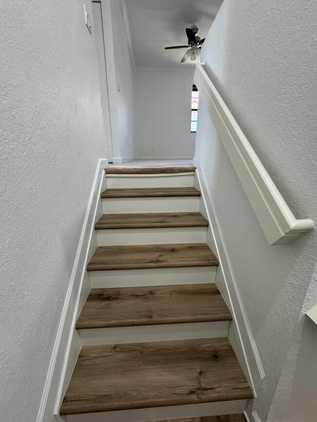 Building Photo - 10384 Wellington Parc Dr