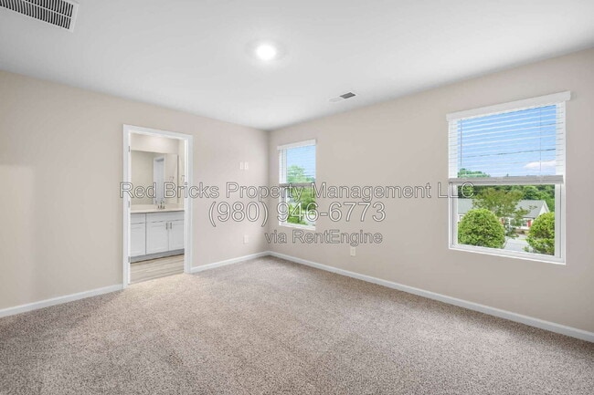 Building Photo - 3670 Backwater St