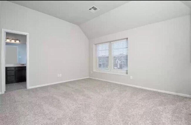 Building Photo - 29220 Enchanted Fls Cir
