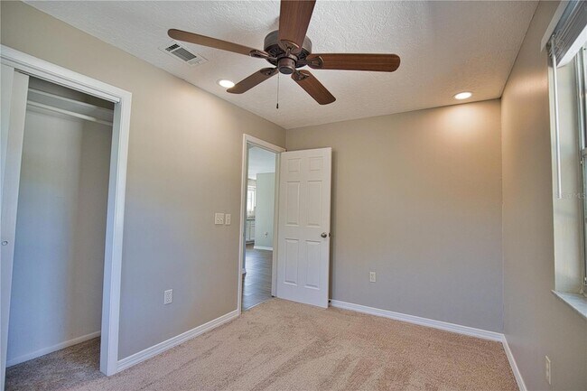 Building Photo - 1056 Venetian Pkwy