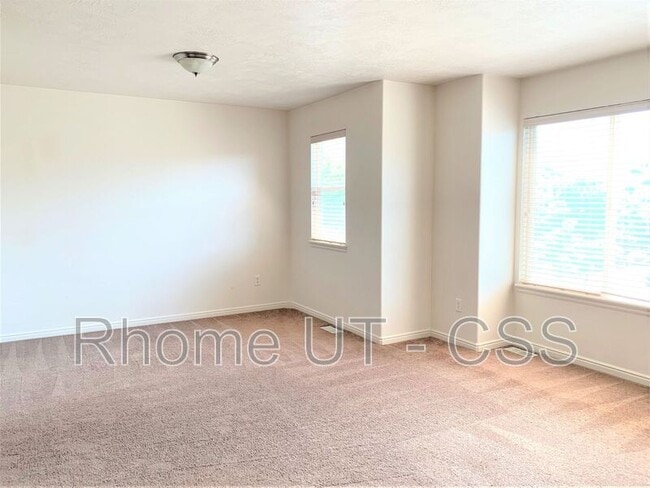 Building Photo - 888 S Ibis Xing