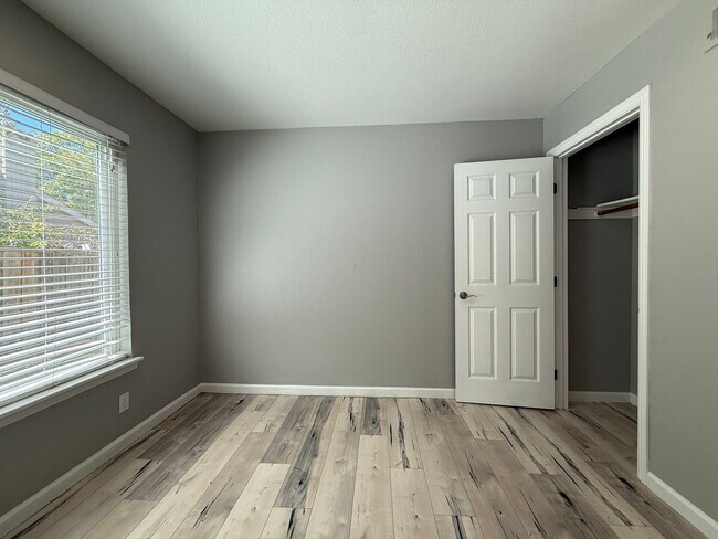 Building Photo - Remodeled, Fresh and Clean 3 Bedroom 2 Bath Home in North San Jose