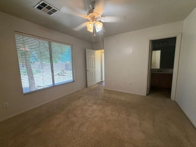 Building Photo - 14838 W Shaw Butte Dr
