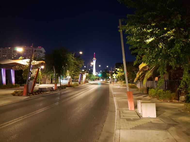 Building Photo - 608 S 3rd St