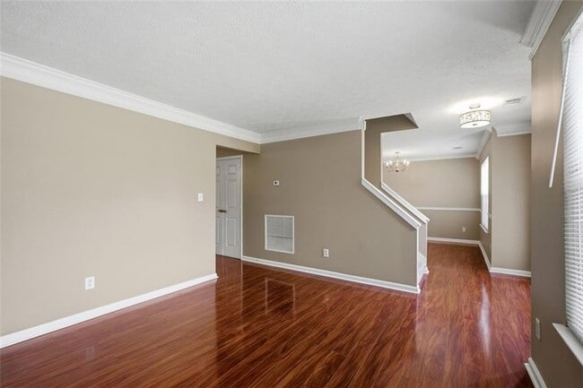 Building Photo - 800 Revena Dr