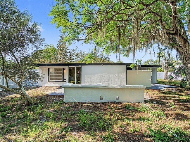 Building Photo - 7708 Maryland Ave
