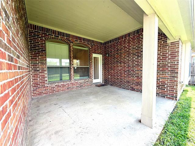Building Photo - 9404 Caliente Dr