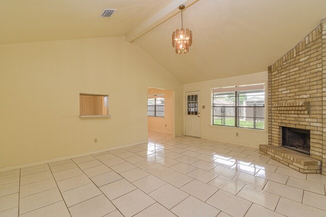 Building Photo - 3803 Lochmire Ln