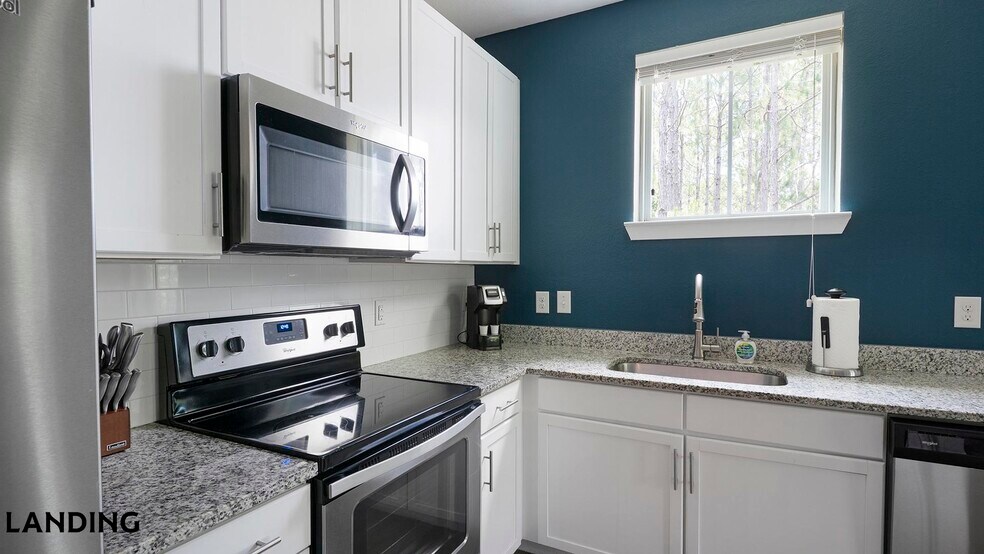 Building Photo - 215 Hunters Lk Wy