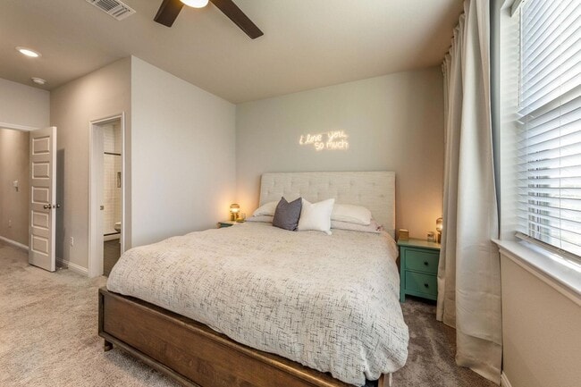 Building Photo - 7812 Moody Bend