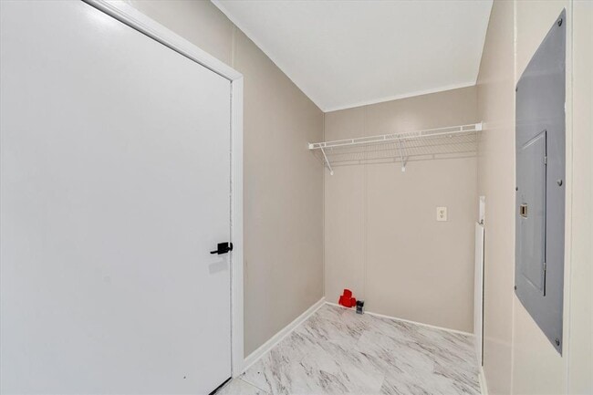 Building Photo - 1005 Monte Vista Dr