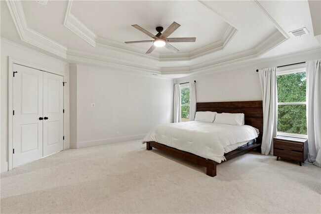 Building Photo - 4221 Willow Oak Dr