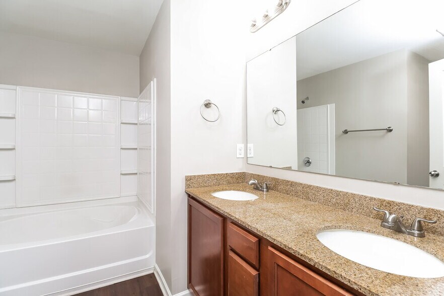 Building Photo - 9711 Cayenne Dr