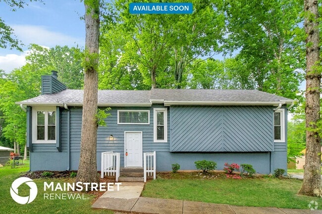 Building Photo - 1109 Village Oak Dr NW