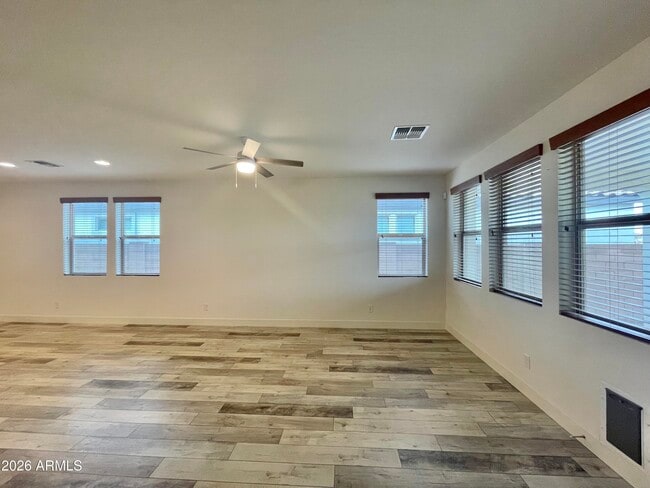 Building Photo - 20862 E Sparrow Dr