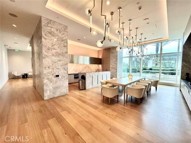 Building Photo - 877 Francisco St