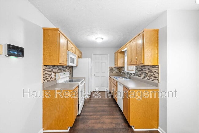 Building Photo - 3257 Veranda Cir