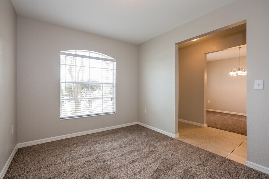 Building Photo - 6768 Highlands Creek Loop