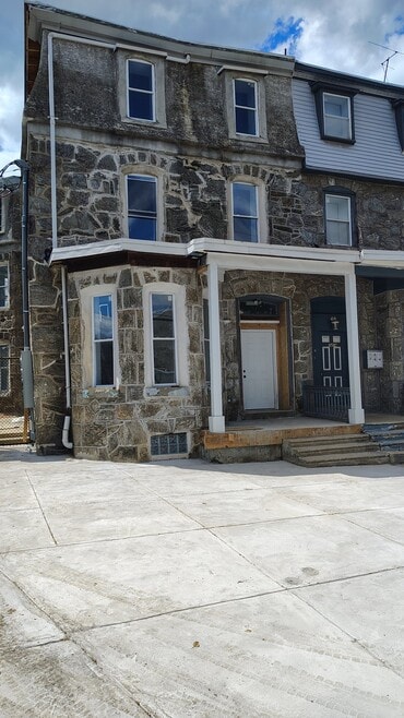 Building Photo - 3412 N 19th St