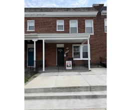Building Photo - 3445 Juneway-4-M/bath AVAILABLE $950 4-Master bathroom