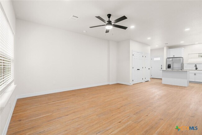 Building Photo - 209 S 18th St