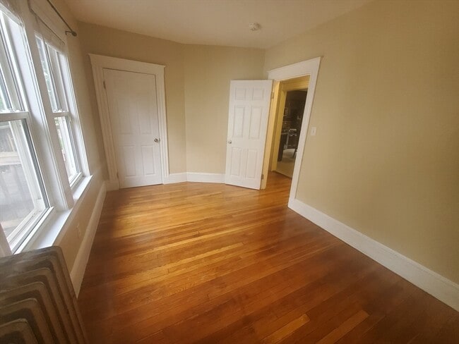 Building Photo - 45 Intervale St